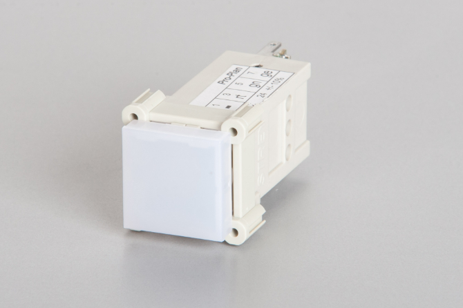 Pro-Plan Meldebaustein Typ 380 als Flächen-LED für das Rastermaß 24 x 24 mm auch in 24 x 48 mm erhältlich. Farbe der LED sowie Anschlussart sind frei konfigurierbar.